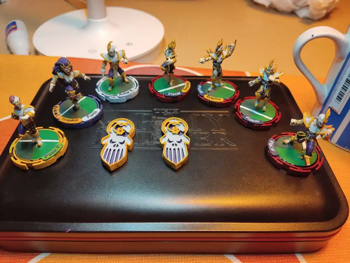The Dark Elves Team is ready for action!