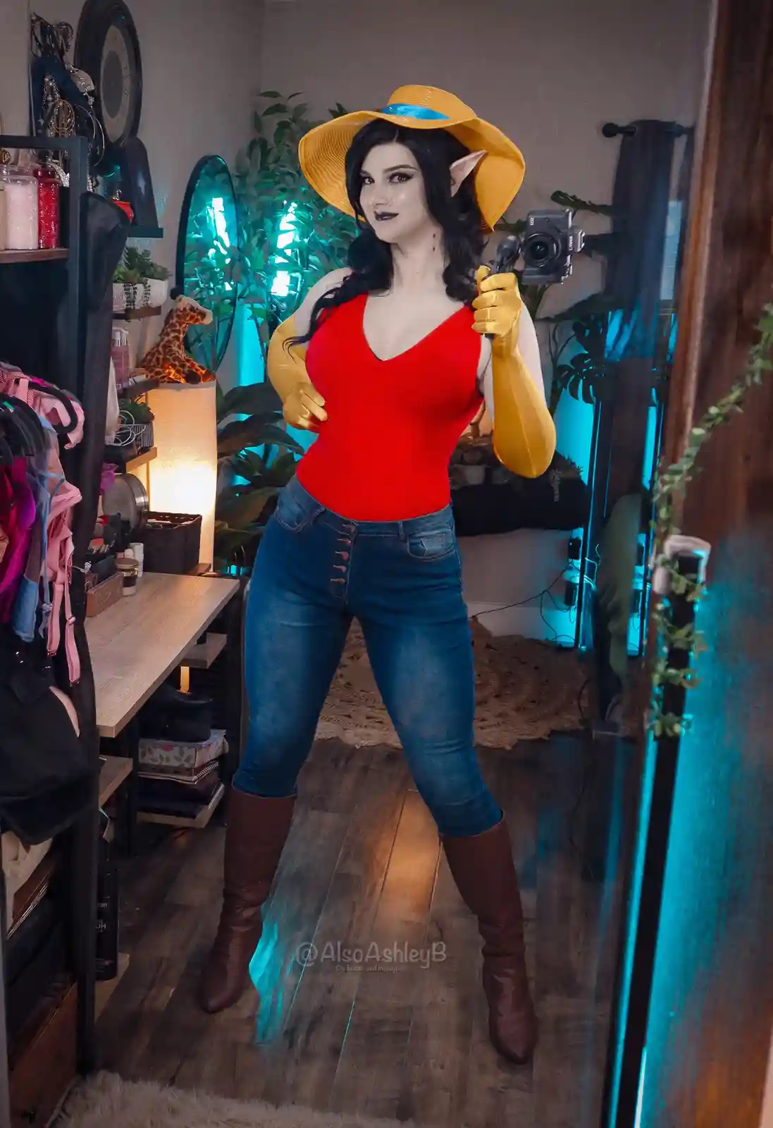Epic Marceline The Vampire Queen Cosplay from Adventure Time!