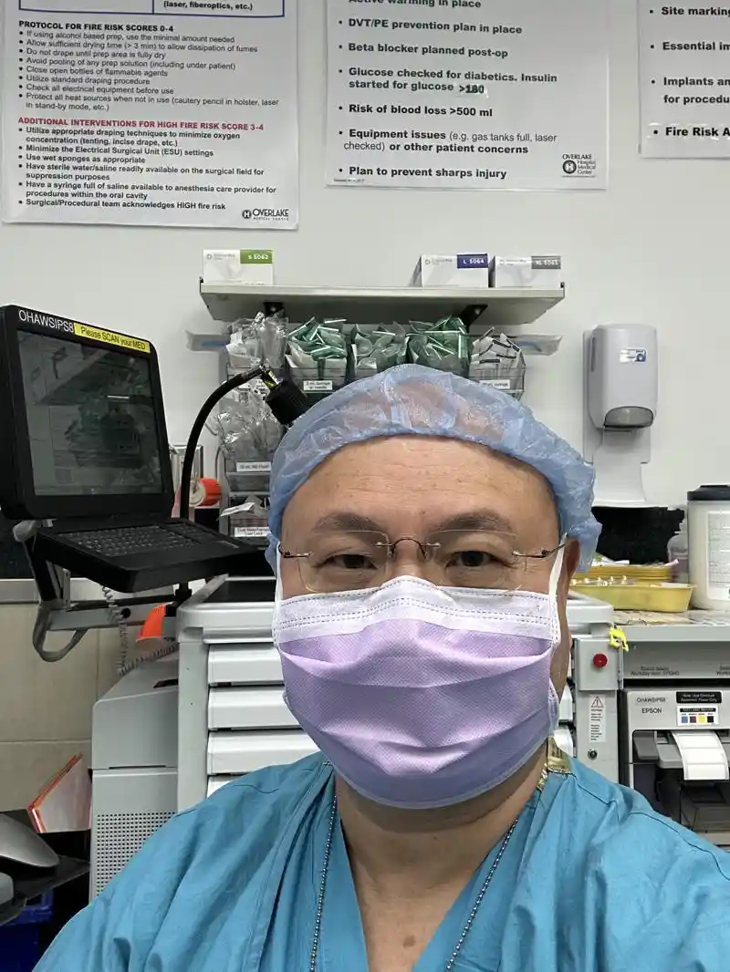 Happy Christmas Greetings from the OR