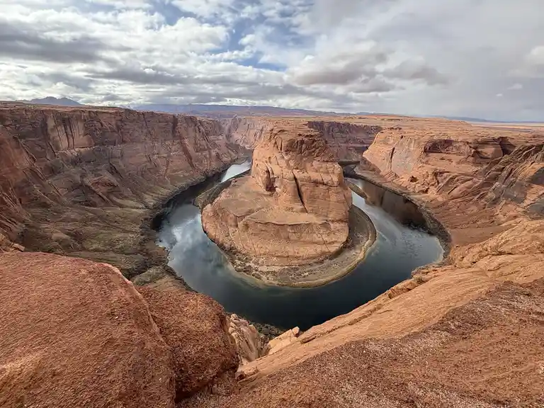 Breathtaking views at Horseshoe Bend.