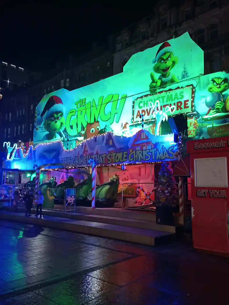 Experience the Magic of Glasgow During Christmas Time
