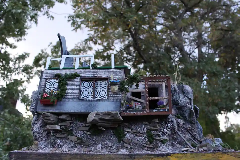 Crafting a Miniature Masterpiece from Household Finds at 17