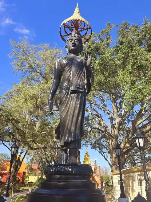 Exploring the Wat Florida Dhammaram Temple