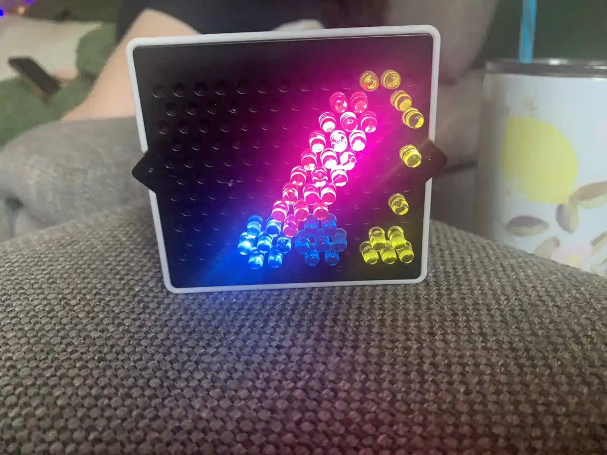 Unwrapped a Lite-Brite for Christmas... it’s pure artistic joy!