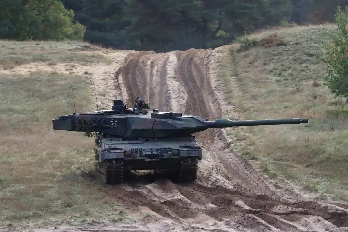The Mighty Leopard 2A6 Y-625 805: A Closer Look
