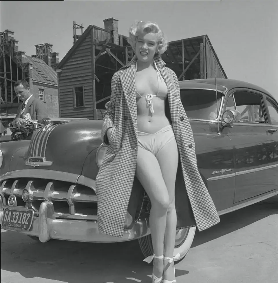 Classic Beauty: 1950 Pontiac Chieftain