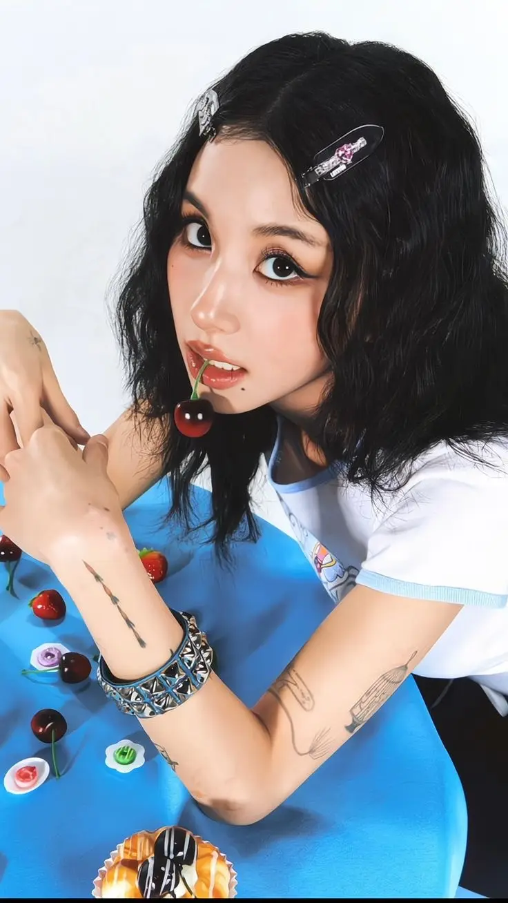 Chae Chae from Twice brings the vibes!