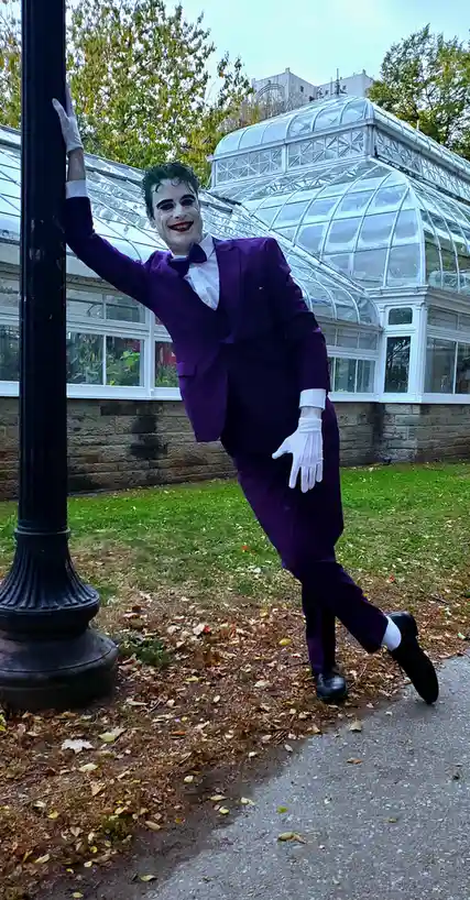 A Spooky Halloween Greeting from the Joker