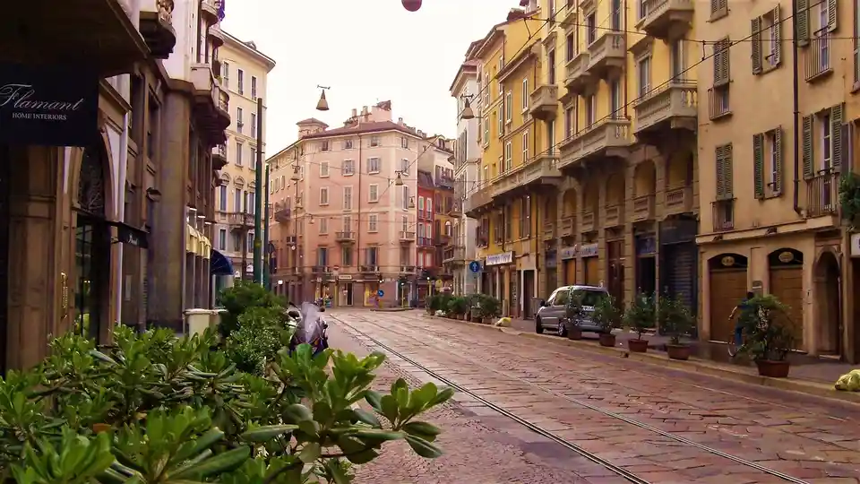 A serene morning stroll in Milan